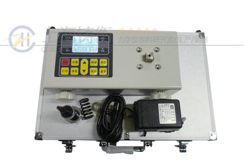 ���@Ť���y���x