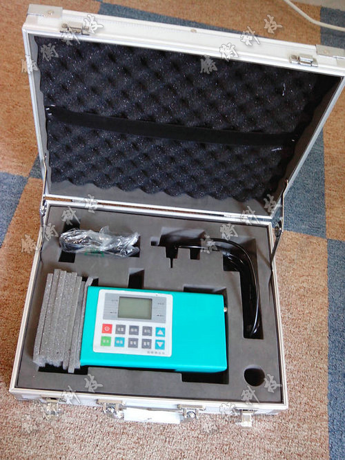 ����Ť���z�y�x